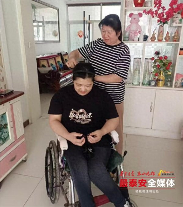 闪电策略 黄昌华被评为第九届全省道德模范